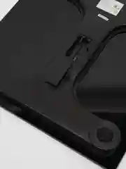 Черный весы напольные электронные BQ BS1013, до 180 кг, LCD-дисплей с подсветкой