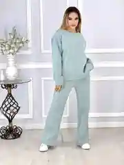 Костюм спортивный