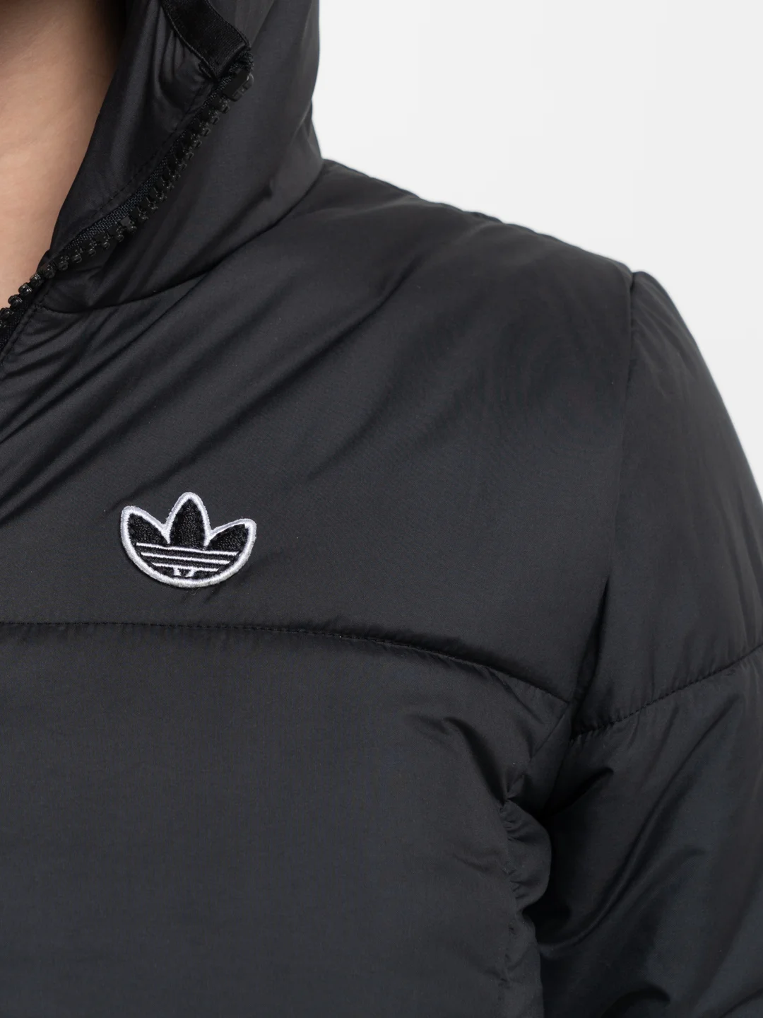 Куртка женская Adidas приталенная черная
