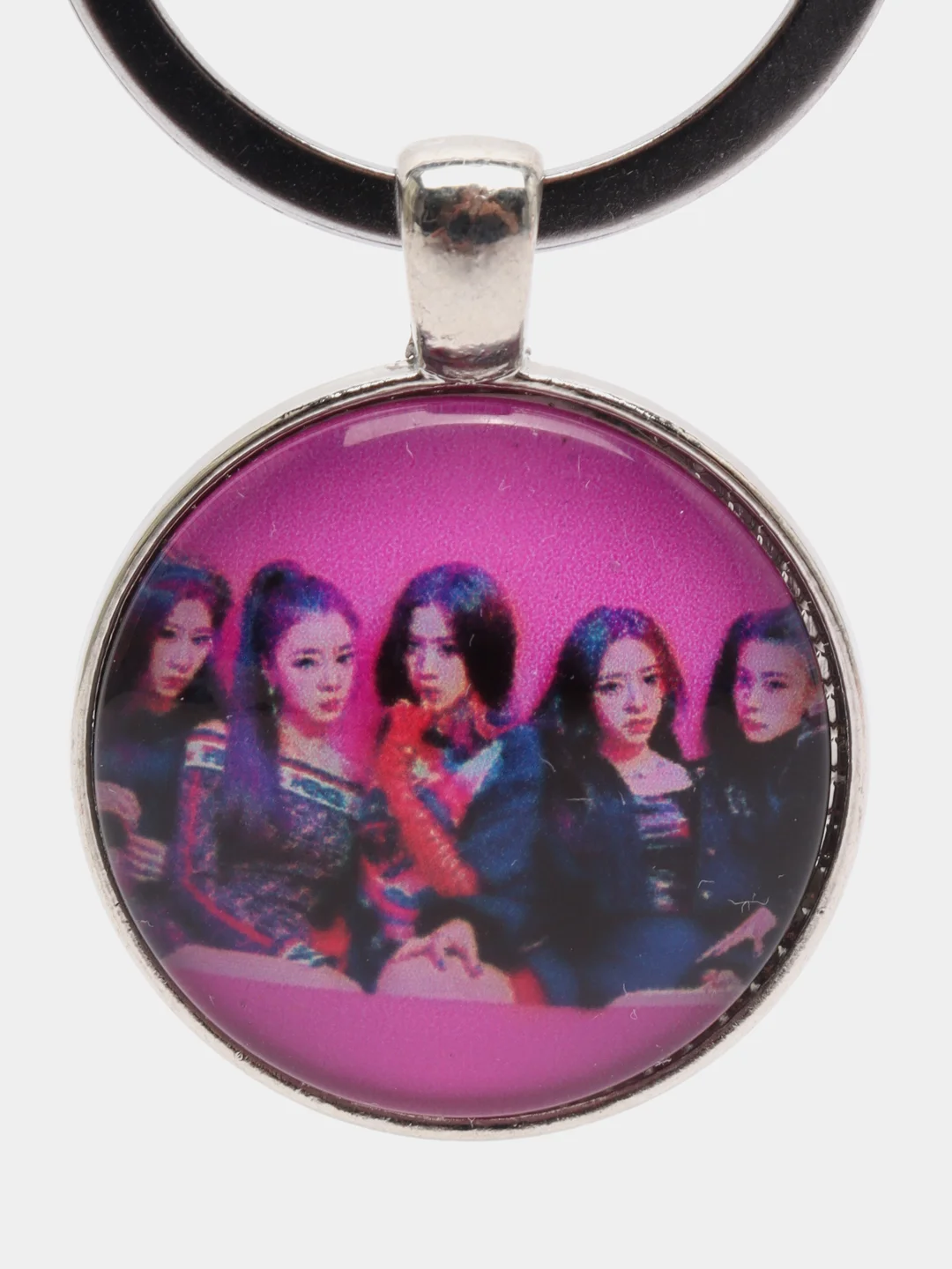 Белый брелки K-POP по мотивам группы ITZY
