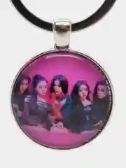 Белый брелки K-POP по мотивам группы ITZY