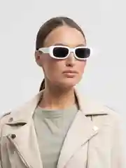 Белый очки солнцезащитные