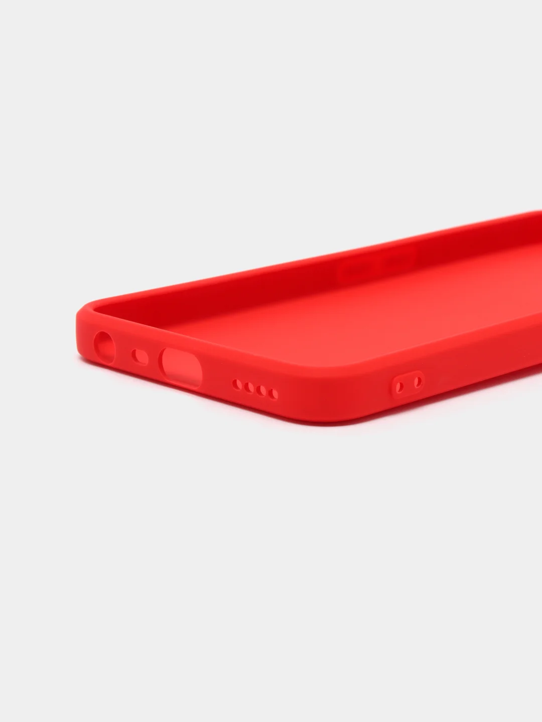 Красный чехол на Realme C35, с защитой камеры
