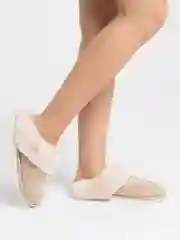 Бежевый теплые домашние меховые тапочки