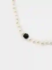 Белый чокер из бусин, имитация под жемчуг