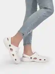 Молочный сабо женские с джибитсами, медицинские
