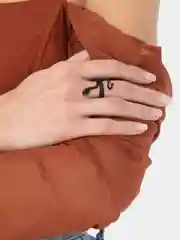 Черный кольцо унисекс "Змея"