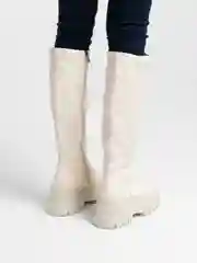 Ботинки женскиие высокие