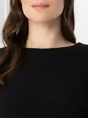 Черный топ с длинным рукавом