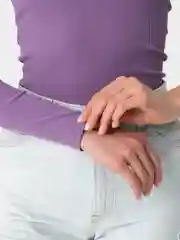 Лавандовый топ с длинным рукавом