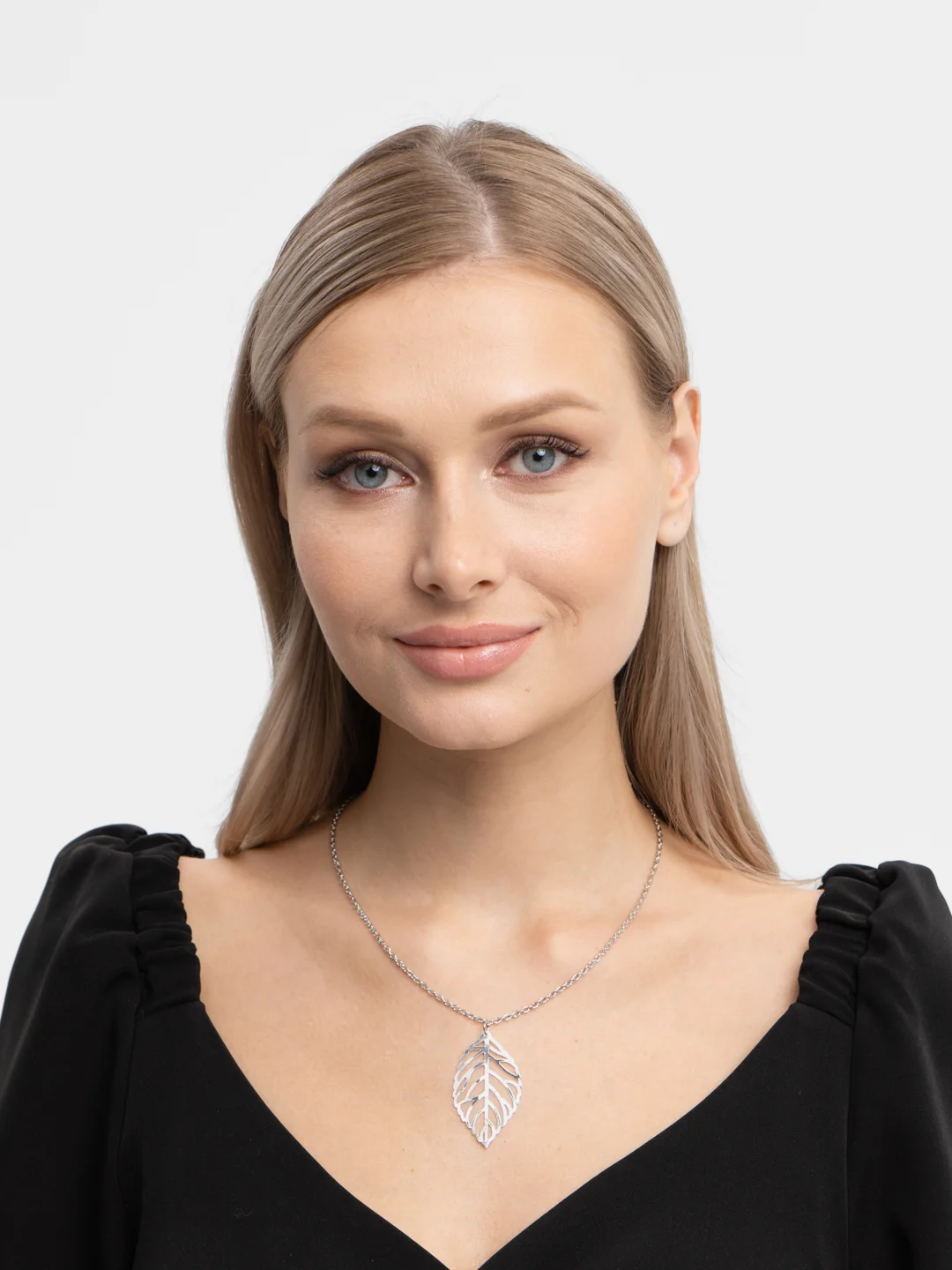 Серебряный цепочка женская тонкая лист