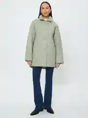 Молочный куртка демисезонная, женская Zarina, удлиненная, стеганая