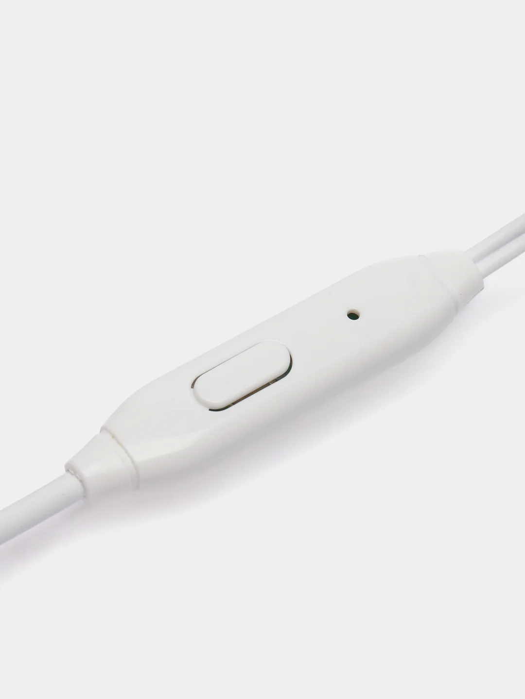 Наушники проводные Celebrat G4 STEREO SOUND EARPHONES white (вакуумные с микрофоном )