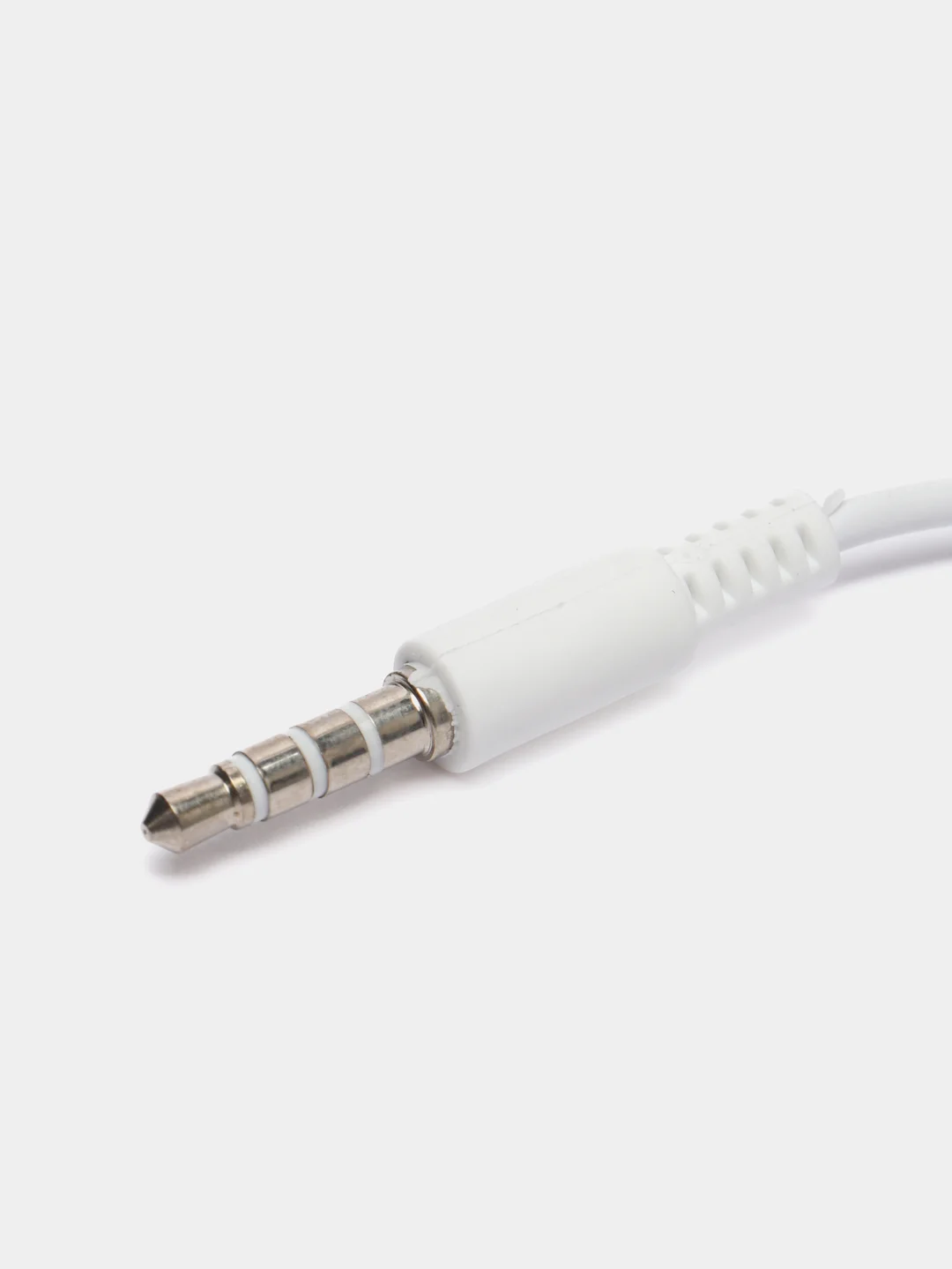 Наушники проводные Celebrat G4 STEREO SOUND EARPHONES white (вакуумные с микрофоном )