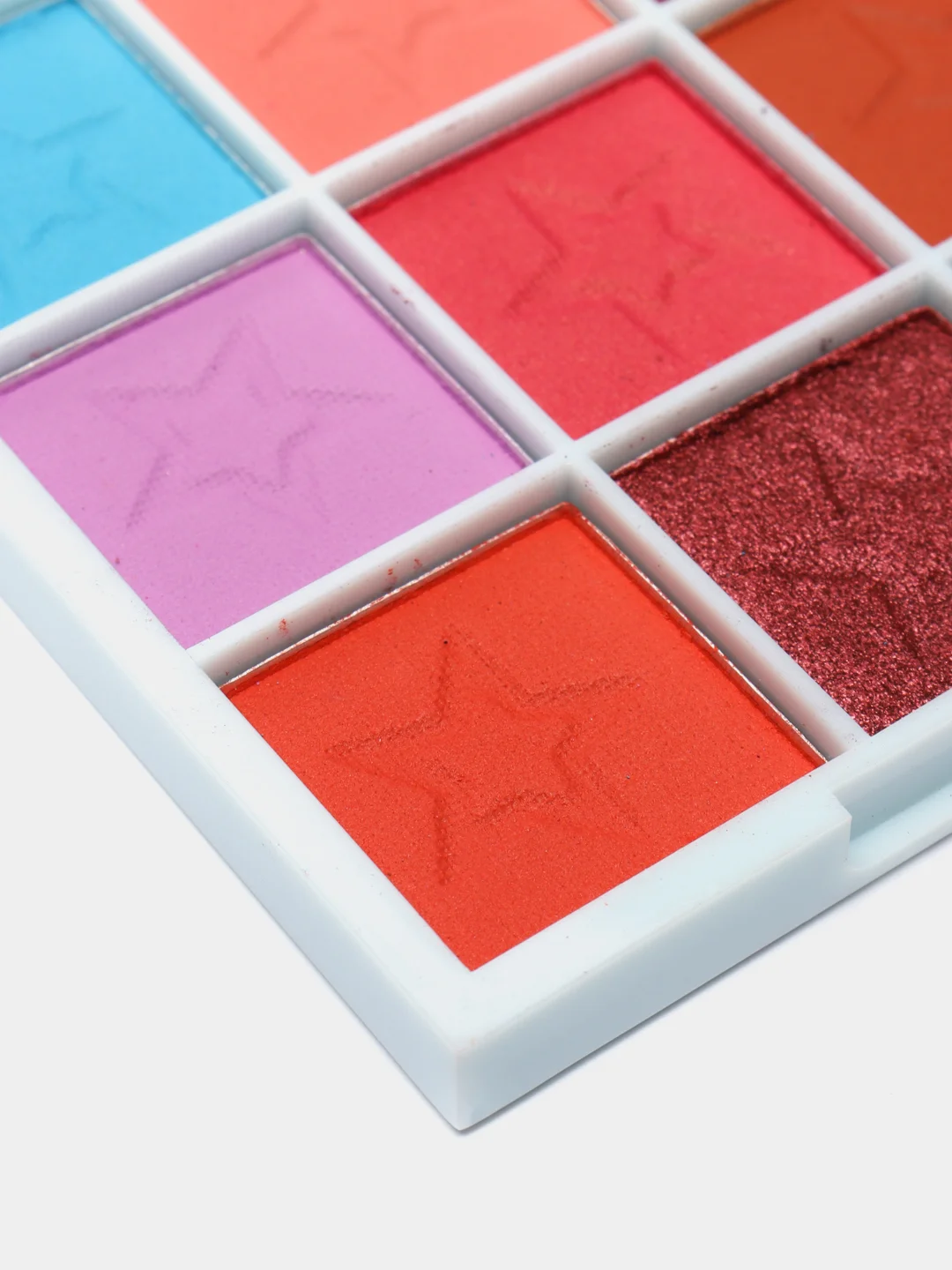 Палеткой теней для век "9 colors
