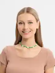 Зеленый чокер с цветами/вишенками/пчёлками из бисера