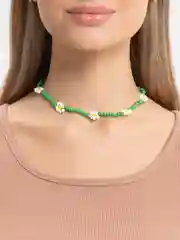 Зеленый чокер с цветами/вишенками/пчёлками из бисера
