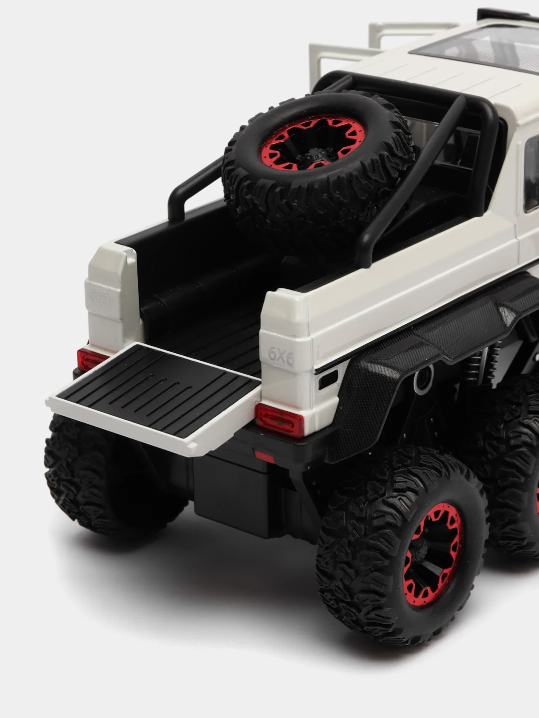 Желтый металлическая модель машины "Гелендваген 6x6", свет и звук, масштаб 1:20/гелик 6х6