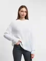 Белый свитер женский, базовый оверсайз