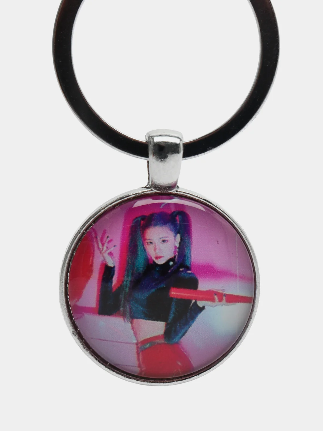 Аметистовый брелки K-POP по мотивам группы ITZY