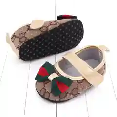 Золотой пинетки для новорождённых