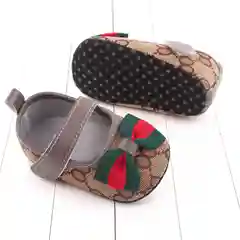 Золотой пинетки для новорождённых