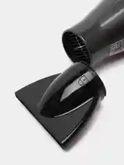 Фен Centek CT-2271, 2200Вт, 2 концентратора, 3 мощности, 2 режима температуры