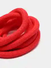 Красный скакалка гимнастическа