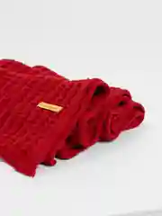 Бордовый вязаный шарф