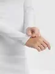 Белый платье с высоким горлом