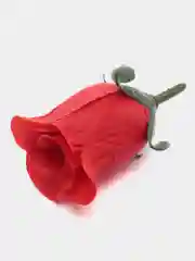 Красный искусственный цветок, бутон розы