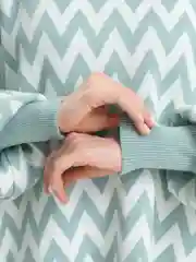 Бежевый свитер оверсайз oversize