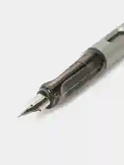 Серебряный перьевая ручка