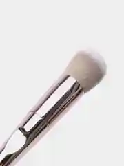 Кисть для макияжа лица