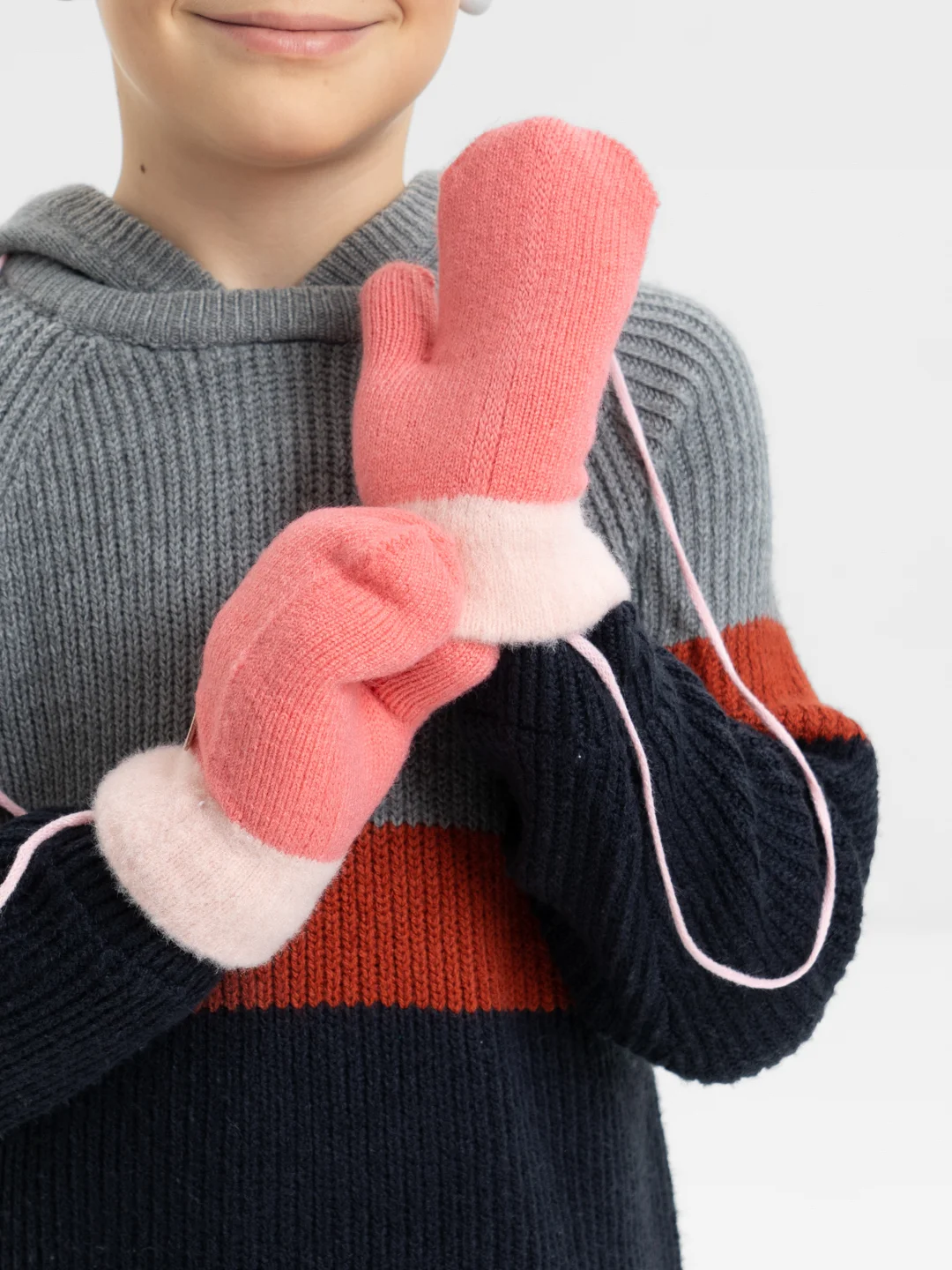 Розовый варежки детские, зимние на веревке, 3-6 лет