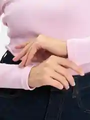 Розовый водолазка женская, в рубчик, белая