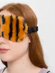 Бронзовый маска для сна