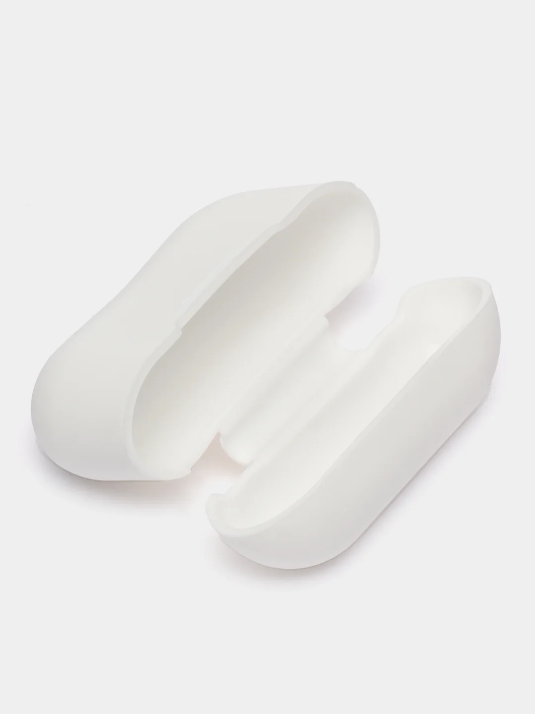 Белый чехол на Airpods Pro