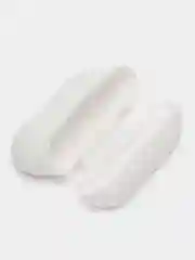 Белый чехол на Airpods Pro