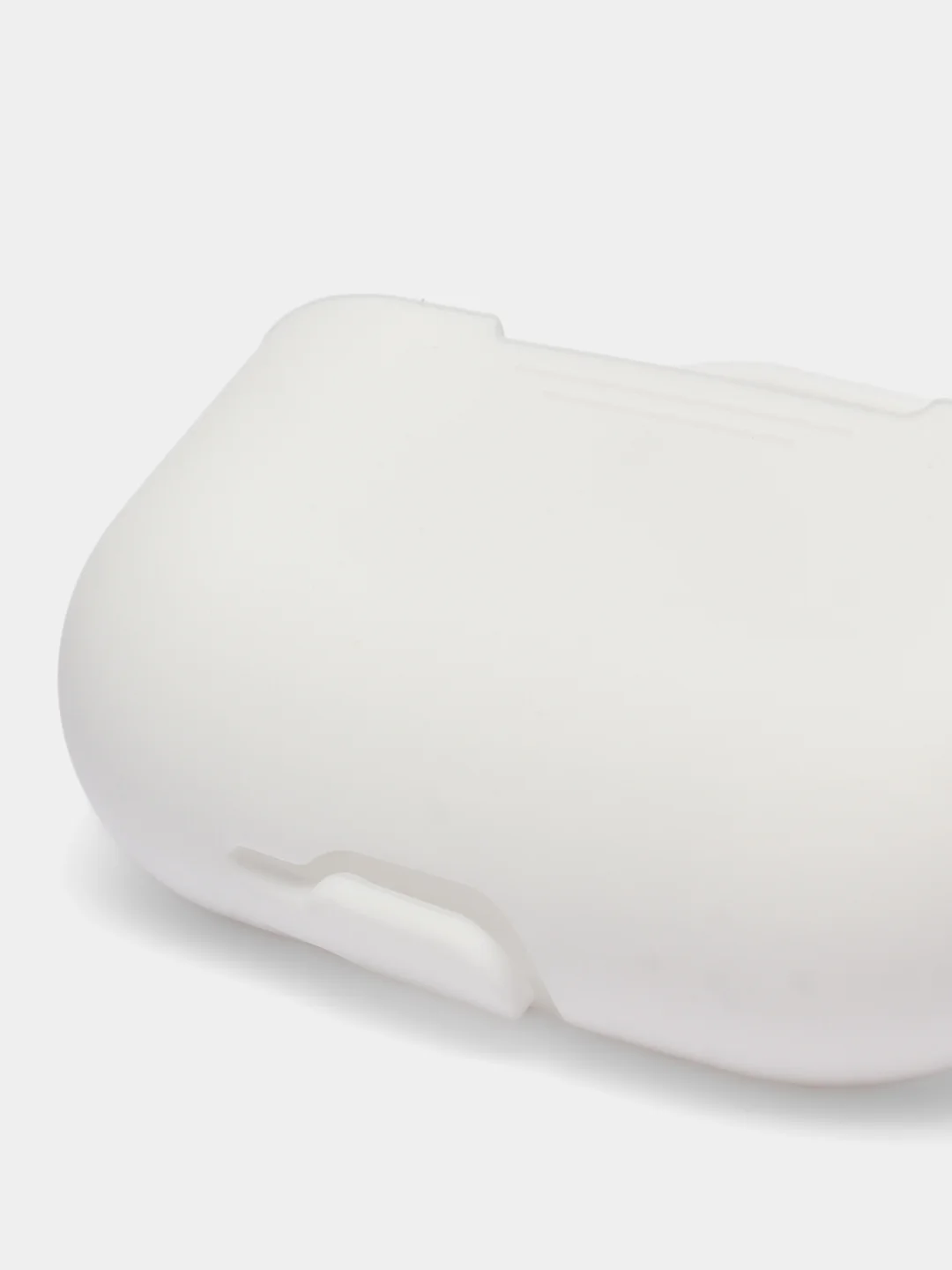 Белый чехол на Airpods Pro