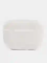 Белый чехол на Airpods Pro