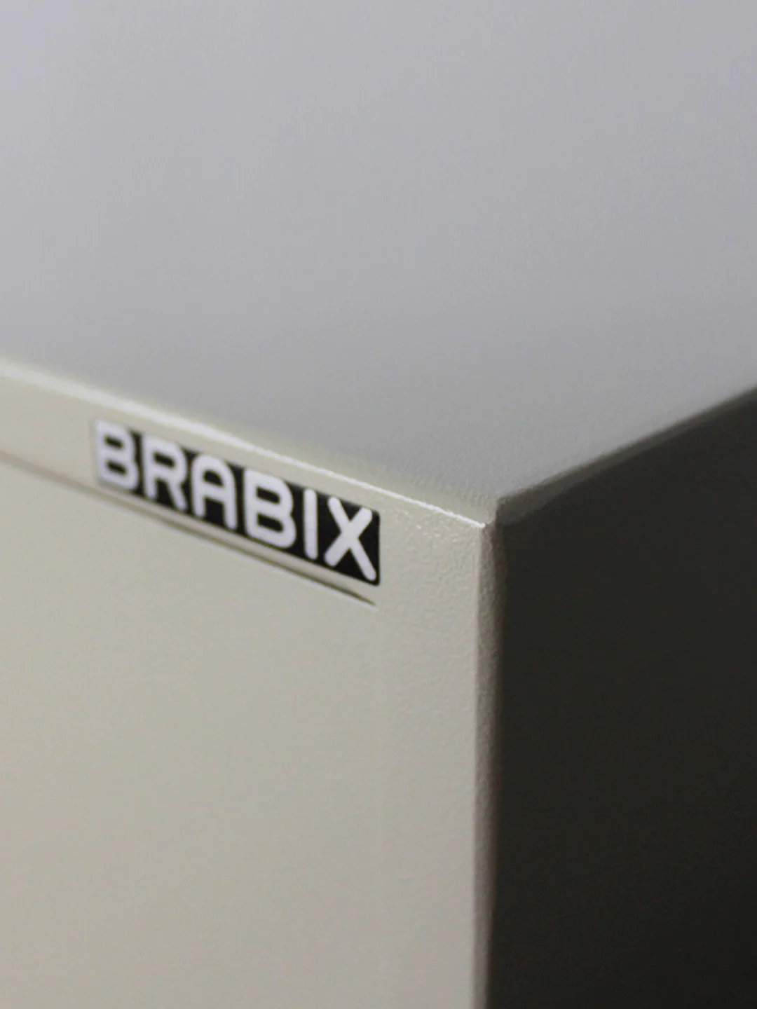 Сейф мебельный BRABIX D-24m (в240*ш310*г260мм7кг), ключевой замок, крепл. к стене, 291162