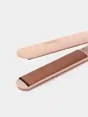 Розовый выпрямитель для волос