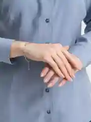 Аметистовый серебряный браслет с кристаллом, подарок девушке
