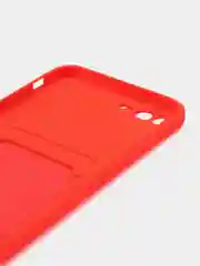Красный чехол силиконовый с карманом для карты на iPhone