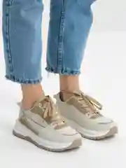 Бежевый кроссовки женские