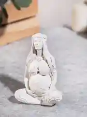 Статуэтка Гея - богиня земли