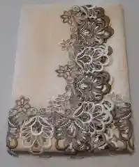 Белый скатерть тканевая, с кружевами, на овальный стол, 150 х 220