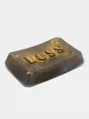 Мыло ручной работы с надписью "Boss"