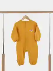 Желтый муслиновый комбинезон для малышей